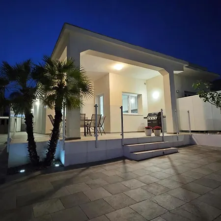 Apartment House&villas - Falaride Avola