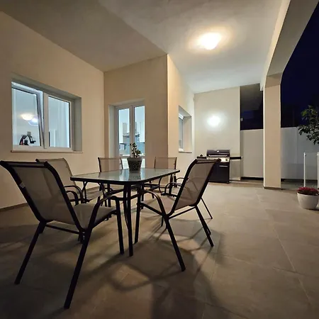 Apartment House&villas - Falaride